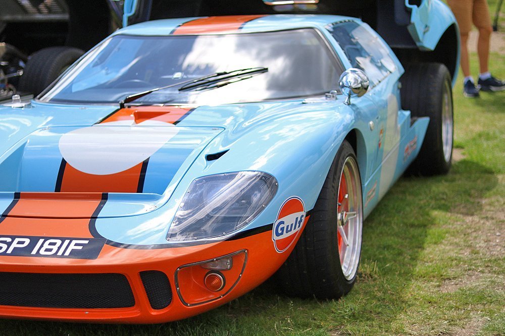 Ford_Gt40_Gulf_racing_blue_orange
